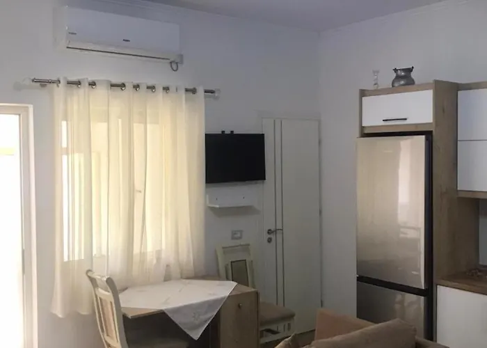 Cozy Riverside Апартаменты Kelcyre